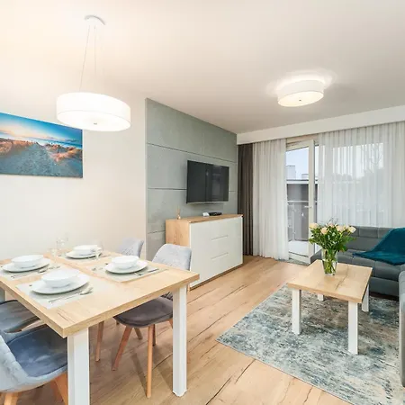 Apartment Szafir W Budynku Basenowym Morska Klifowa Rewal