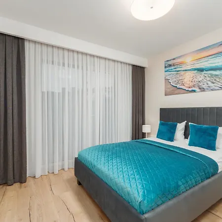 Szafir W Budynku Basenowym Morska Klifowa Apartamento