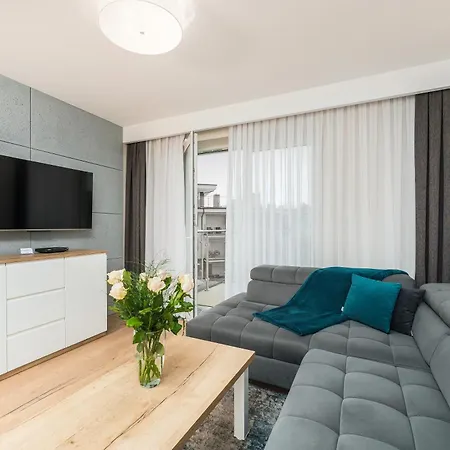 Apartamento Szafir W Budynku Basenowym Morska Klifowa *